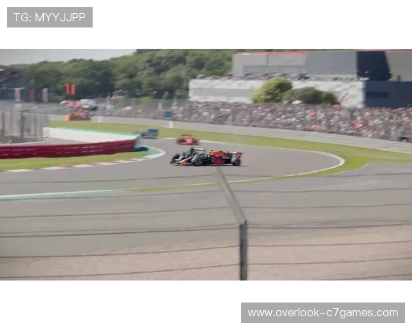 F1赛季激烈角逐:汉密尔顿与维斯塔潘再度上演冠军之争 F1赛季激烈角逐:汉密尔顿与维斯塔潘再度上演冠军之争