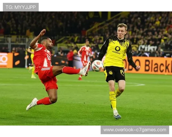 德甲最新动态：拜仁慕尼黑领跑积分榜，多特蒙德迎战挑战者柏林联合